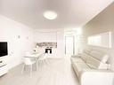 bilocale-moderno-con-corte-di-domotica-e-garage