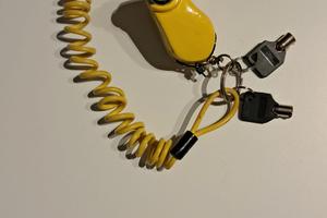 Lucchetto per moto e scooter con 2 chiavi