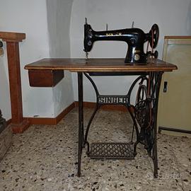 Macchina per cucire Singer anni '30