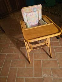 Seggiolone in legno 