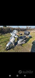 Aprilia scarabeo 200