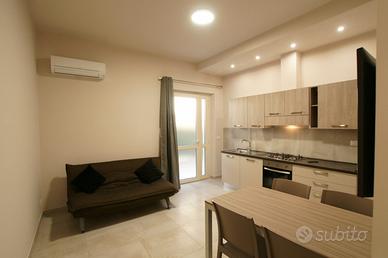 Giugno luglio in centro 100mt dal mare