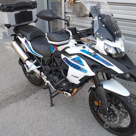 Benelli trk 502x