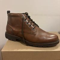 Stivaletti Clarks in cuoio