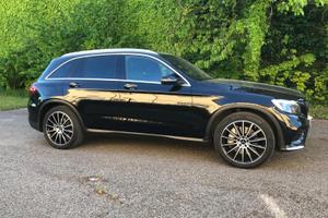 Mercedes GLC 250 d con gancio traino