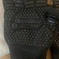 Grembule e guanti per barbecure