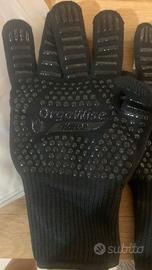 Grembule e guanti per barbecure