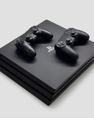 PS4 Pro 1TB Nero Jet + 2 Controller DualShock 4
