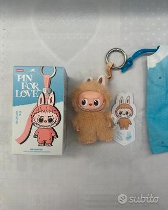 Popmart Labubu Pin for Love - Lettera S