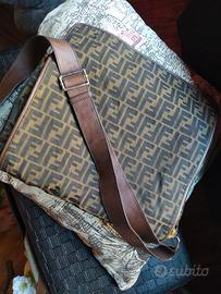 Borsa Fendi postino grande ORIGINALE