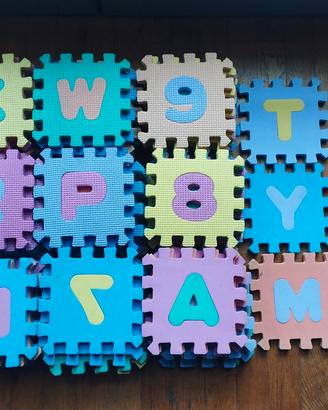 tappeto puzzle educativo per bambini 