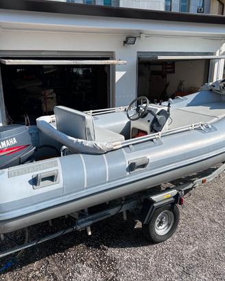 Gommone Marshall M60 con motore Yamaha e carrello