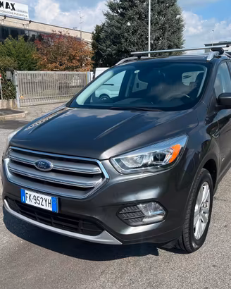 Ford Kuga 2.0 TDCI 150 CV S&S 4WD Titanium
