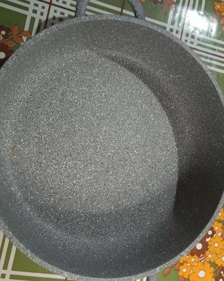 Pentola di Pietra con coperchio pyrex