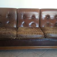 Divano + 2 poltrone in vera pelle *DA RESTAURARE*