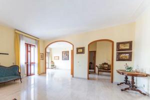 220 m² a Piazza Mazzini con doppio ingresso