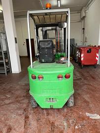 Disponibile carrello elevatore