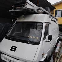 Furgone per ambulanti con tenda
