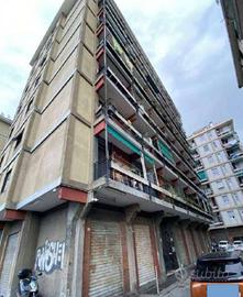Immobile in asta di 103 m² con 4 locali a Genova