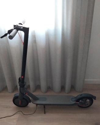 monopattino E-REINDEER guasto per ricambi 