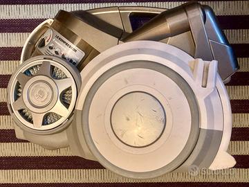 Aspirapolvere ciclonico LG con filo