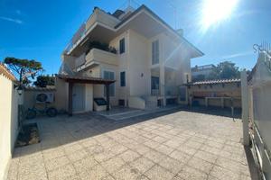 Porzione di villa a Fregene