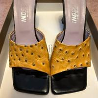 Sandali a punta quadrata con tacco