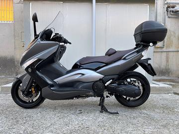 yamaha tmax 500 anno 2008 con 30000km