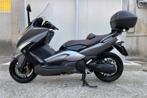 yamaha tmax 500 anno 2008 con 30000km