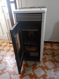 stufa pellet Idro Ravelli