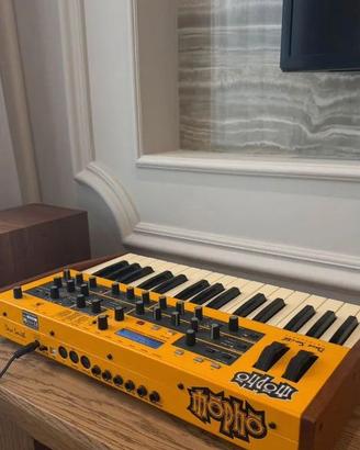 Dave Smith Mopho Keyboard sintetizzatore analogico