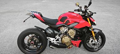 Ducati Streetfighter V4S