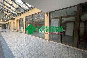 NEGOZIO A CAMPI BISENZIO
