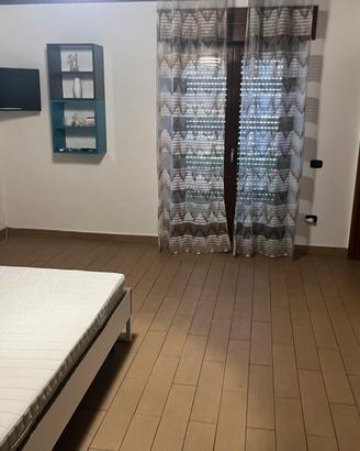 CAMERE IN APPARTAMENTO