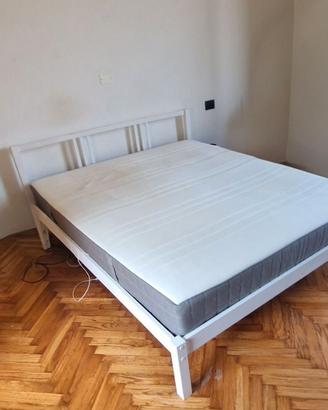 Letto matrimoniale IKEA 180x200 bianco + materasso