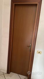 8 porte da interno complete di telaio e maniglia