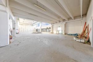 Immobile di 1580 m² con 3 locali a Arluno