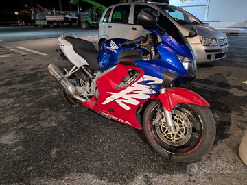 Honda CBR 600 f