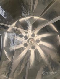 Cerchi originali turbina e gomme Alfa Giulietta