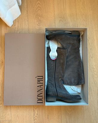 Stivali donna in pelle scamosciara, tg 38