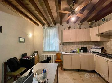 TRIFAMILIARE A CORTEMAGGIORE