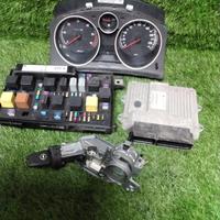 KIT CHIAVI CENTRALINA MOTORE OPEL Astra H Berlina