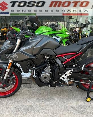 Suzuki GSX-8S