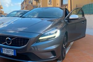Volvo v40 r-design D2 120cv Diesel