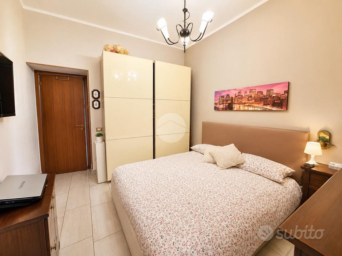Apartment in Napoli, Porta Nolana, Municipalità 2 - Altro