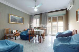 Ampio quadrivani, libero subito. Con cantina.