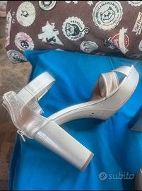 Sandali nero giardini