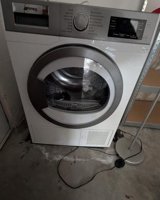 Asciugatrice A+++ a pompa di calore  Smeg
DHT73LIT