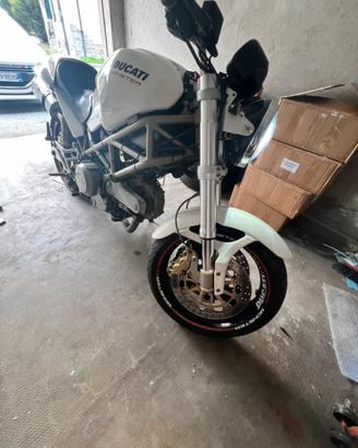 Ducati monster 620