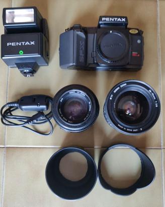 Pentax FSX con 2 obiettivi e flash